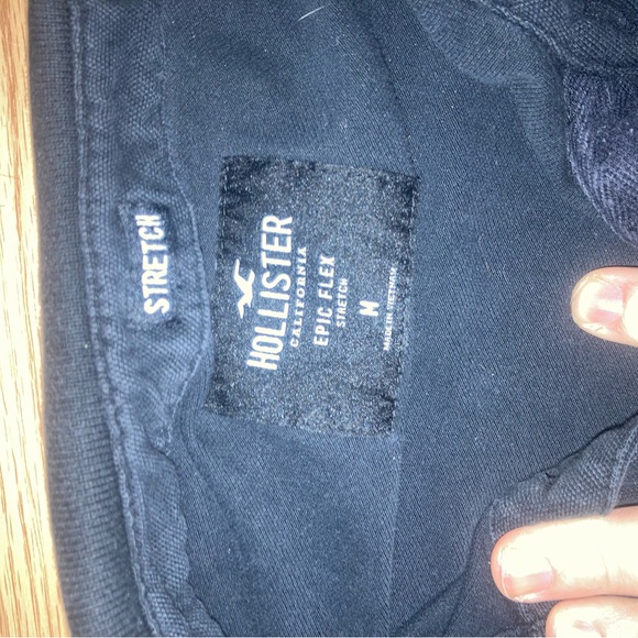 Hollister Men’s Strech Medium Navy Polo - Picture 3 of 5